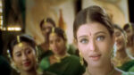 Kannamoochi Yenada Lyrics in Tamil