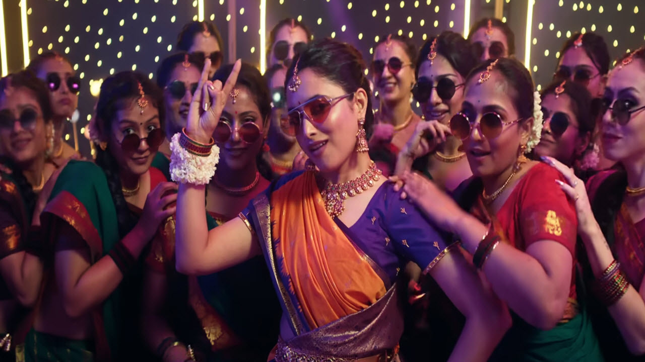 Golden Sparrow Lyrics in Tamil