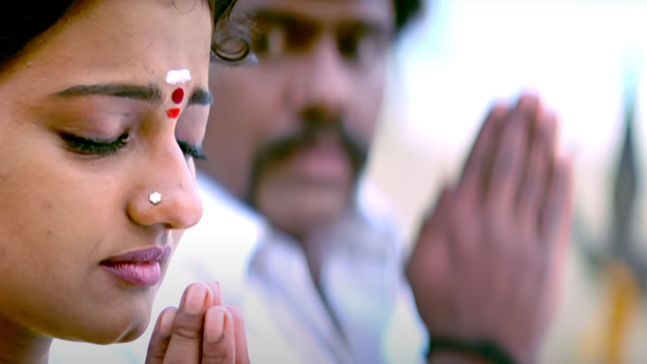 Uruguthey Maruguthey Lyrics in Tamil